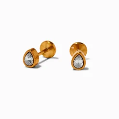 Claire's Clous D'oreilles|Bijoux Premium-Clous d’oreilles à arrière plat goutte en serti clos en zircon cubique et titane couleur dorée C LUXE by Claire’s