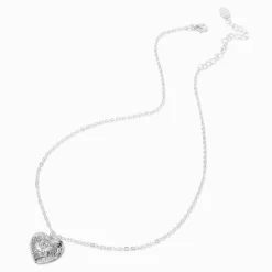 Claire's Colliers-Collier à pendentif cœur martelé couleur argentée