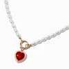 Claire's Colliers-Collier perle d'imitation avec pendentif cœur rouge